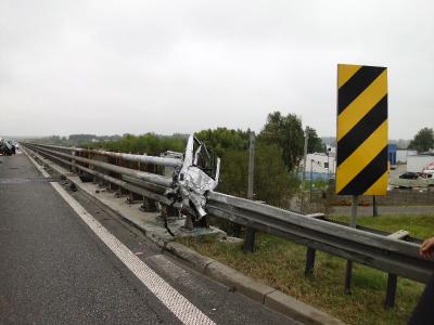 wypadek_autostrada_a4_1909_012.jpg